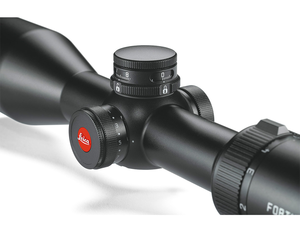  Mit der Absehenschnellverstellung (BDC) lässt sich das  Leica Fortis 6 - 2-12x50i Zielfernrohr schnell auf verschiedene Distanzen einstellen und fixieren, dank der großen Bedienelemente auch bei schwierigeren Witterungsbedingungen