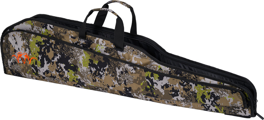 Schräge Ansicht von oben auf das Blaser Futteral Essential 128cm in HunTec CAMO aus strapazierfähigem Polyester mit langem Reißverschluss und gepolstertem Aufbau.