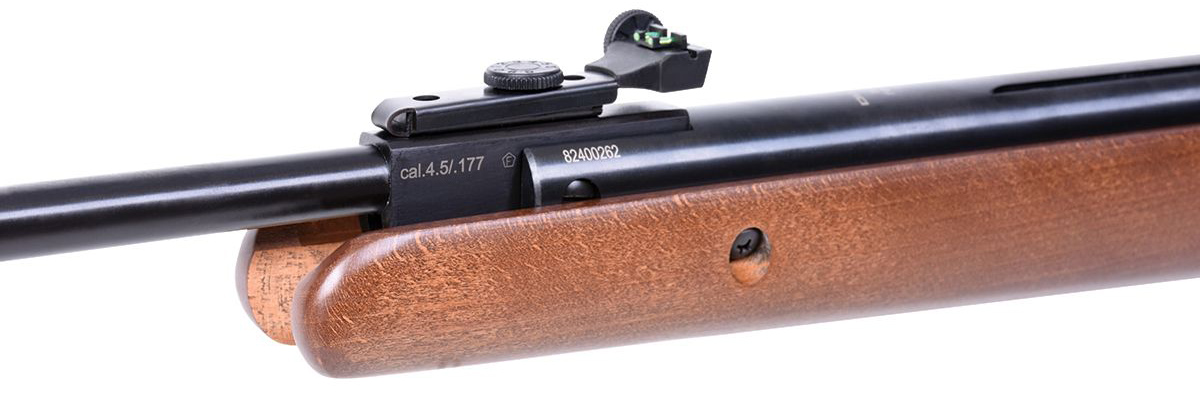 detailaufnahme des laufs vorne am diana two forty luftgewehr mit hochwertiger verarbeitung