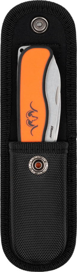 Das Blaser Multitool mit orangenem Griff in schwarzem Nylon-Holster mit Druckknopf-Verschluss