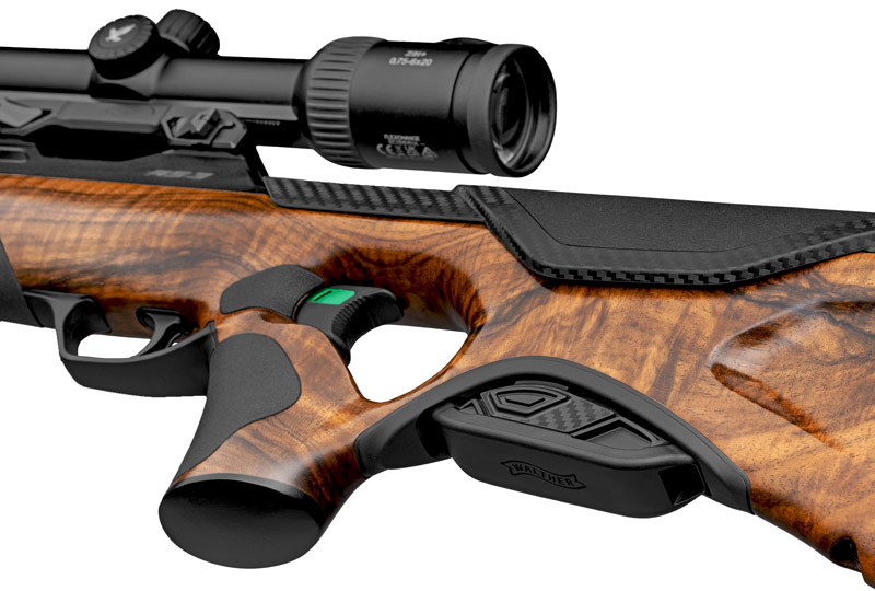 RS3 Heritage Sevenstar von Walther, Ansicht von schräg unten auf den Schaftbereich mit dem Griff und dem Magazin im Hinterschaft